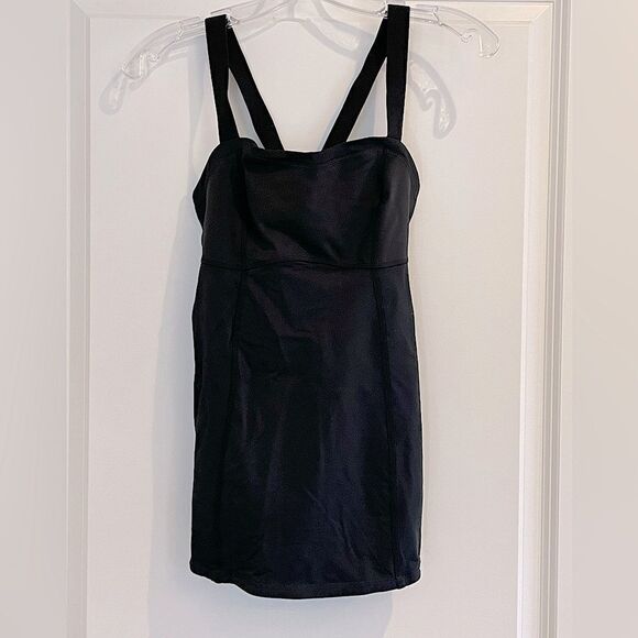 EUC Lululemon Black Run Catch Me Tank Sz. 6 - Picture 1 of 5
